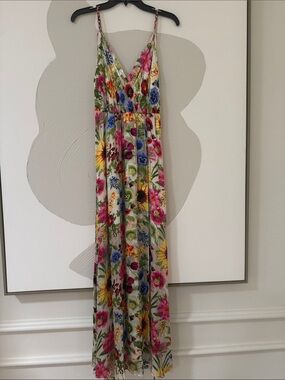 Alice + Olivia Floral V-Neck Maxi Dress in White with Red & Yellow Blooms Size M